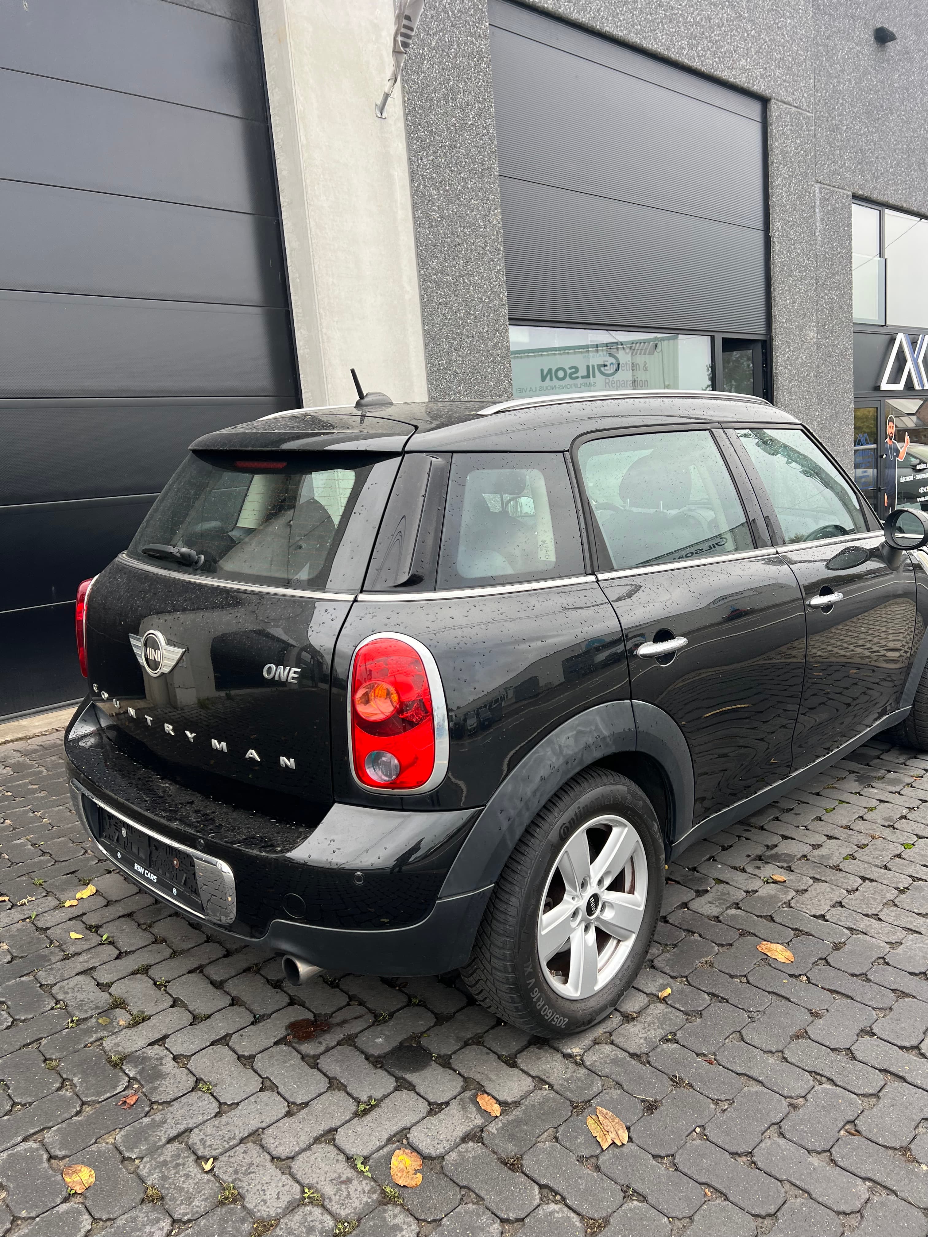 Mini Countryman — 8/9